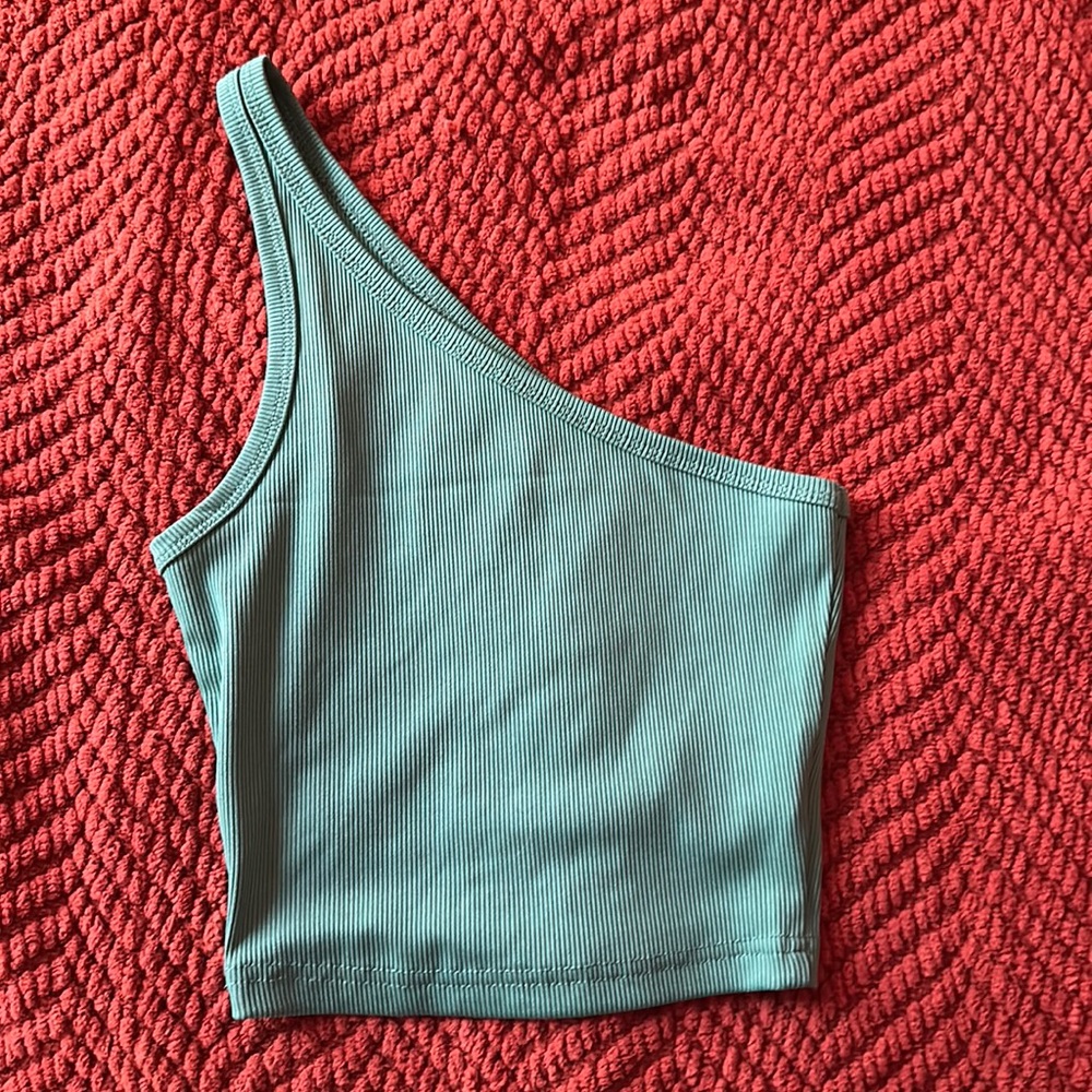 green crop tank half strap